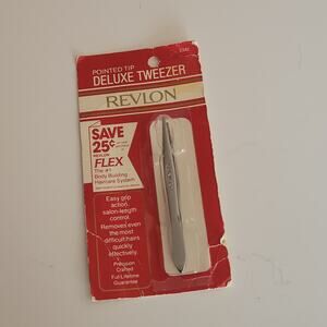 Vintage Revlon Pointed Tip Deluxe Tweezer model 2332. Made in USA